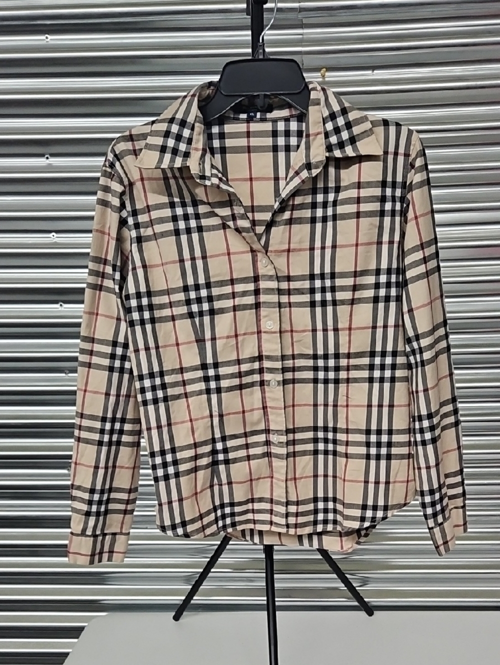 Burberry Classic Check Shirt in Beige, Black and Red